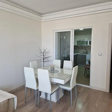 Bloom B29 Apartment *