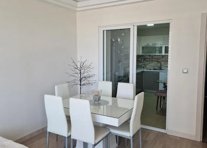 Bloom B29 Apartment *